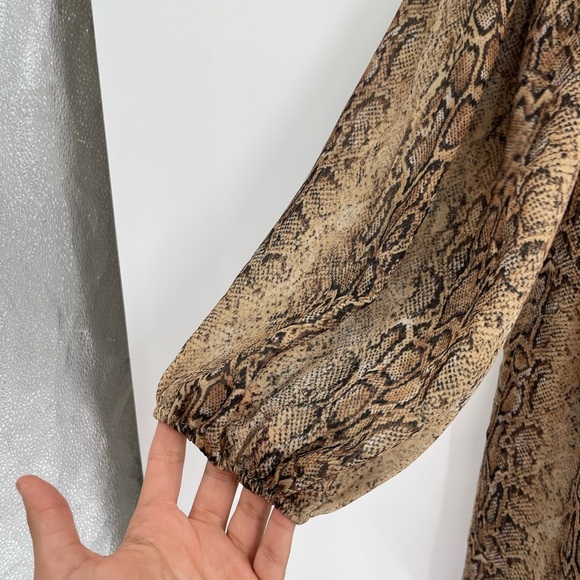 Ganni Long Sleeve Smocked Dress  Light Brown Snakeskin Print Size 38 Us Size 6 - Picture 5 of 13